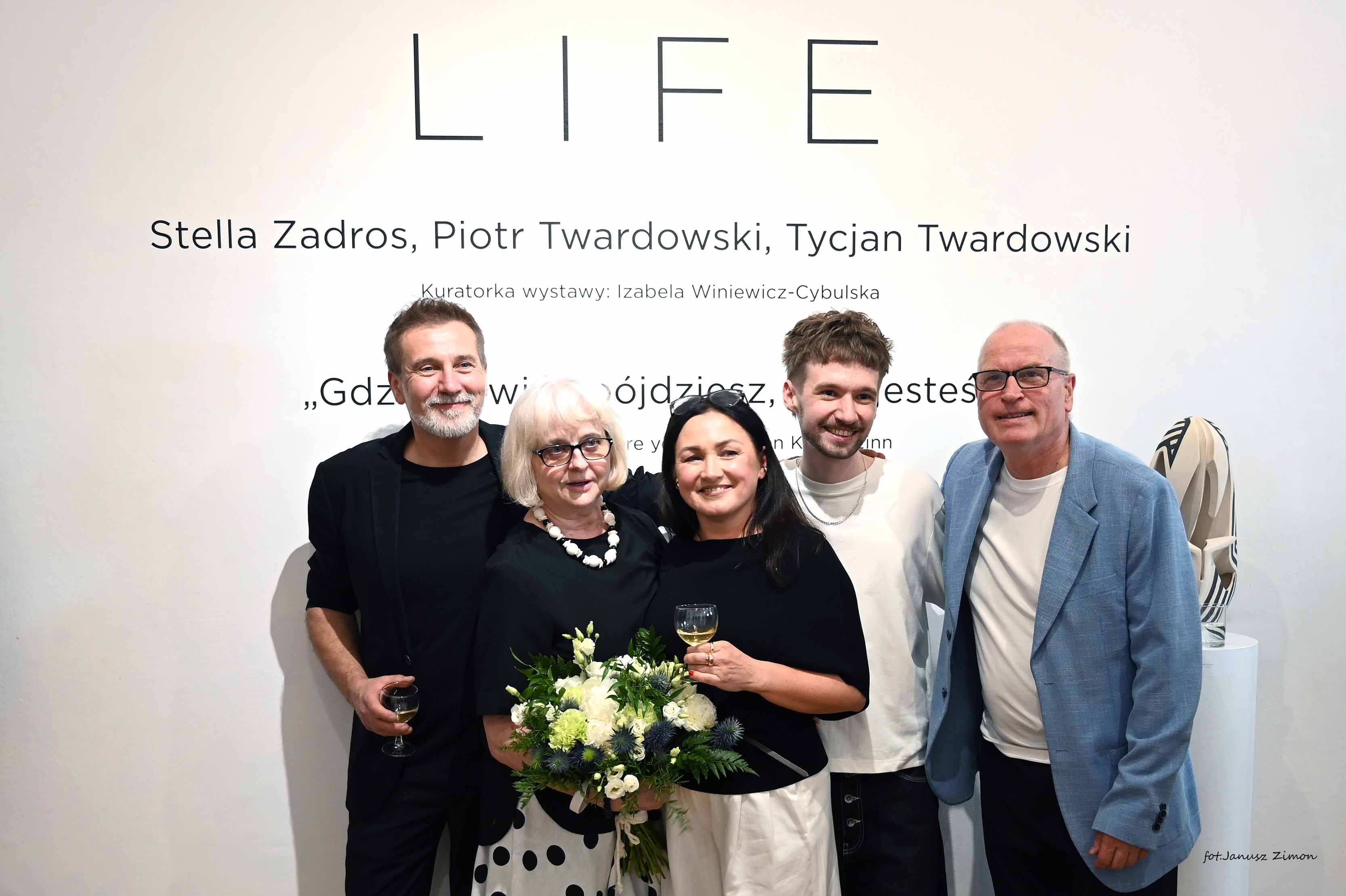 Stella Zadros, Piotr Twardowski,Tycjan Twardowski - ,,LIFE'